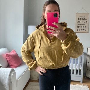 Alo crop hoody yellow excellent condition